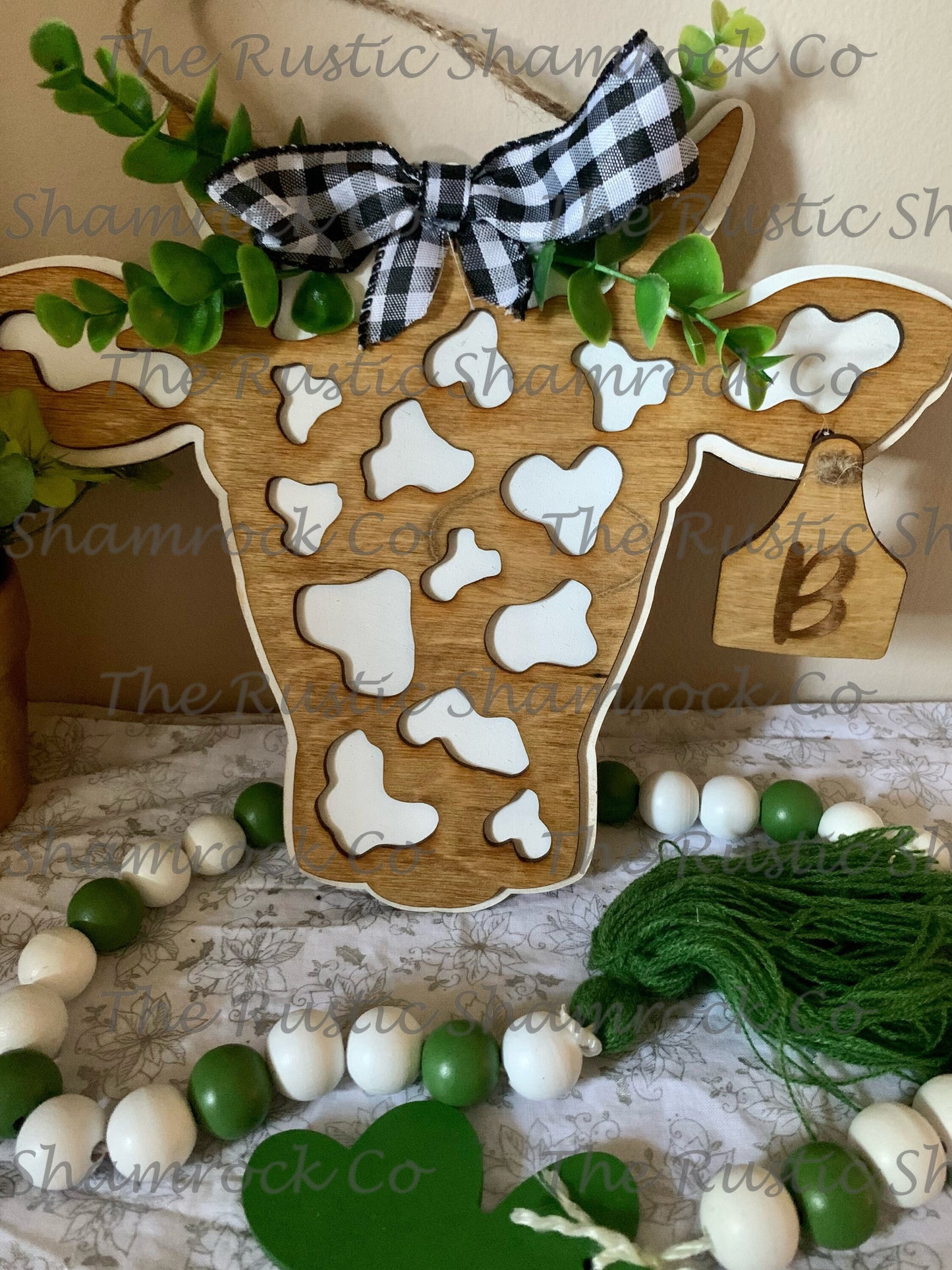 Cow door hanger, door hanger, cow head hanger, Farm Decor, Cow Wreath